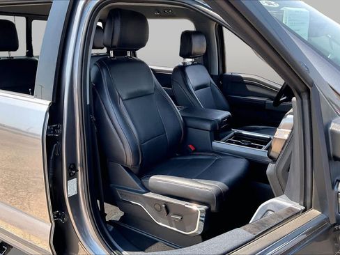 Used 2024 Ford F250 Lariat w/ Lariat Ultimate Package AWD/4WD image 9