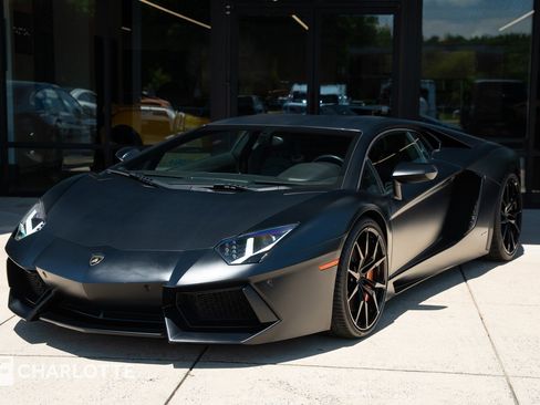 Used 2014 Lamborghini Aventador LP 700-4 AWD/4WD image 7