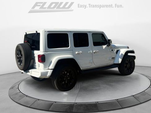 Used 2021 Jeep Wrangler Unlimited Sahara AWD/4WD image 9