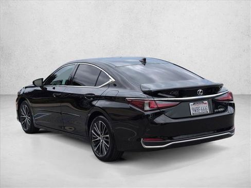 Used 2025 Lexus ES 300h w/ Premium Package FWD image 8