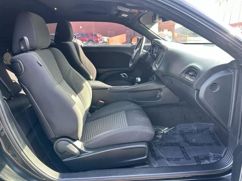 Used 2018 Dodge Challenger SXT image 14