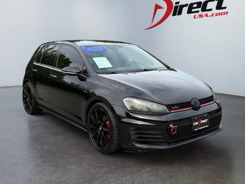 Used 2017 Volkswagen GTI SE FWD image 11