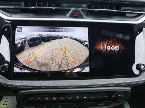 New 2026 Jeep Cherokee Laredo AWD/4WD image 17