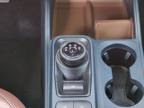 Certified 2022 Ford Maverick Lariat image 20