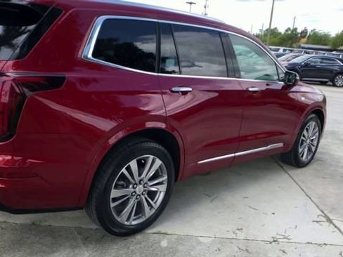 Certified 2023 Cadillac XT6 Premium Luxury FWD image 14