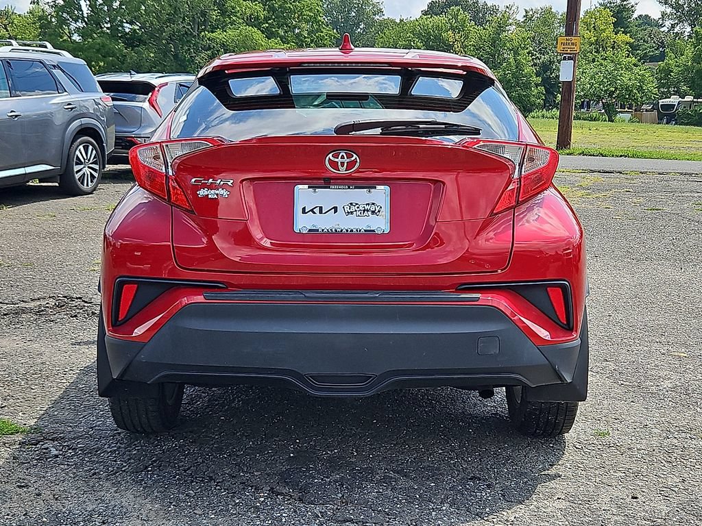 Used 2020 Toyota C-HR LE FWD image 6