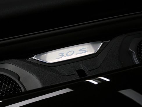 Used 2024 Porsche 911 Carrera S RWD image 12