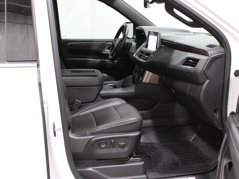 Used 2024 Chevrolet Suburban High Country w/ Advanced Technology Package AWD/4WD image 38