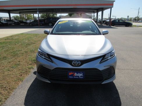 Used 2024 Toyota Camry LE image 9