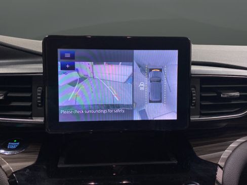 Used 2021 Ford Explorer Limited w/ Class III Trailer Tow Package AWD/4WD image 14