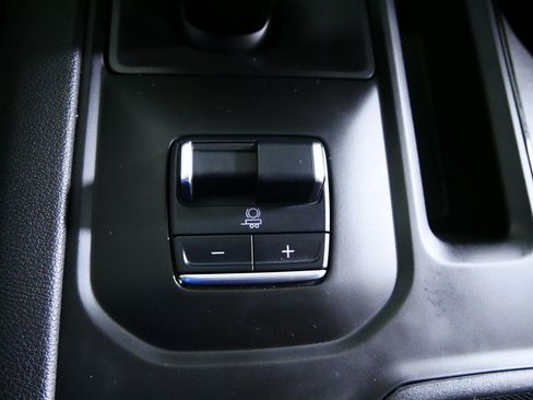 Certified 2022 GMC Sierra 1500 AT4 w/ AT4 Premium Package AWD/4WD image 29