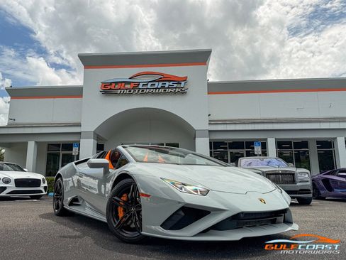 Used 2021 Lamborghini Huracan EVO RWD image 1
