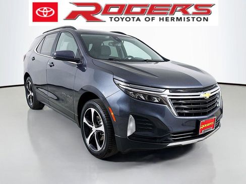 Used 2023 Chevrolet Equinox LT image 1