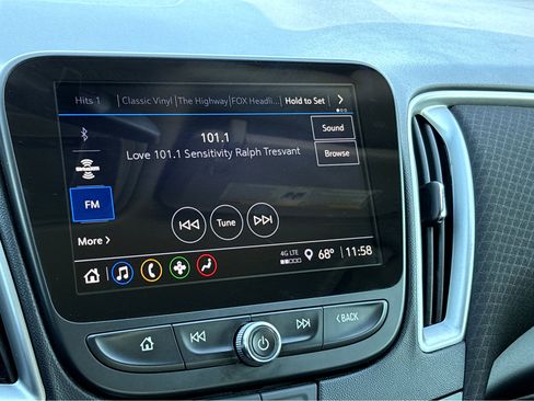 Used 2023 Chevrolet Malibu LT image 7