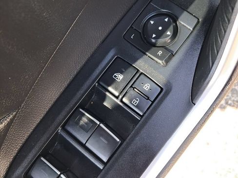 Used 2023 Toyota RAV4 XLE w/ Convenience Package AWD/4WD image 12