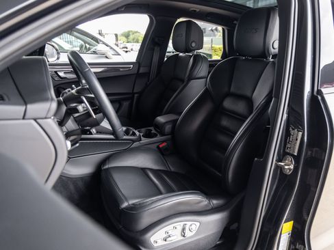 Used 2024 Porsche Macan GTS AWD/4WD image 5