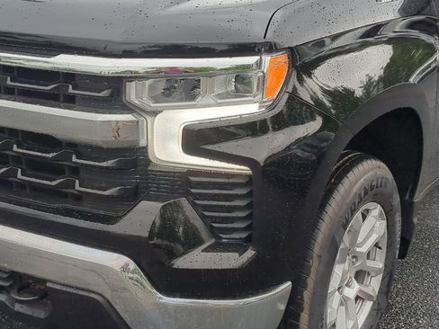 Used 2023 Chevrolet Silverado 1500 LT AWD/4WD image 6