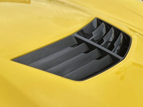 Used 2017 Chevrolet Corvette Z06 RWD image 19