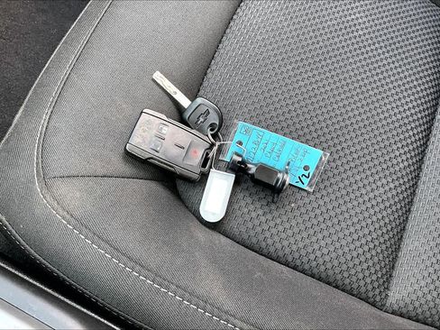 Used 2021 Chevrolet Colorado LT w/ LT Convenience Package image 15