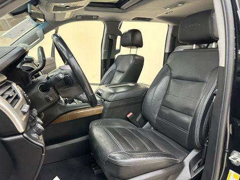 Used 2020 GMC Yukon XL Denali AWD/4WD image 24