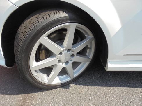 Used 2014 Mercedes-Benz C 300 4MATIC Sedan w/ Premium 1 Package image 34