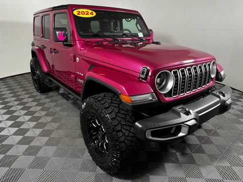 Used 2024 Jeep Wrangler Unlimited Sahara w/ Safety Group AWD/4WD image 3