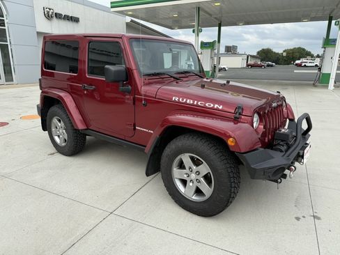Used 2012 Jeep Wrangler Rubicon w/ PWR Convenience Group image 1