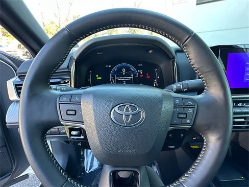 Certified 2025 Toyota Camry SE image 20