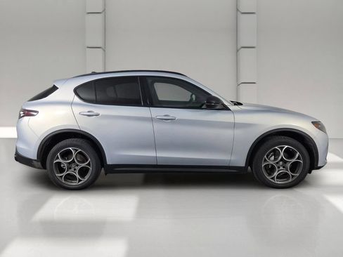 New 2026 Alfa Romeo Stelvio Sprint w/ Convenience Package AWD/4WD image 5