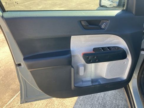 Used 2024 Ford Maverick XLT image 22