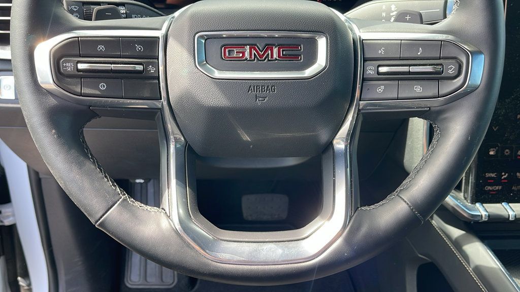 Used 2026 GMC Acadia Elevation w/ Black Edition FWD image 23