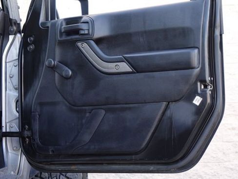 Used 2013 Jeep Wrangler Sport image 31