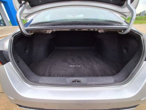 Used 2022 Nissan Sentra S FWD image 9