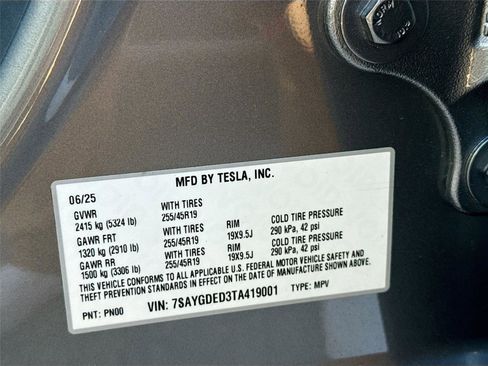 Used 2026 Tesla Model Y 2WD image 28