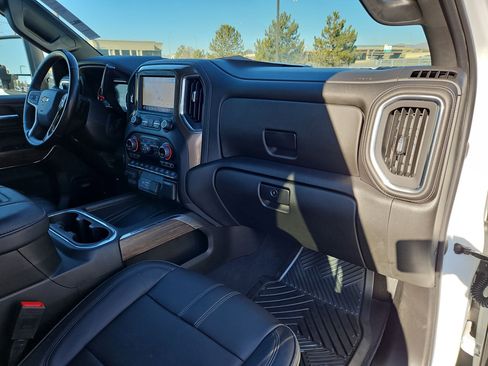 Used 2022 Chevrolet Silverado 3500 High Country w/ Z71 Off-Road Package image 33