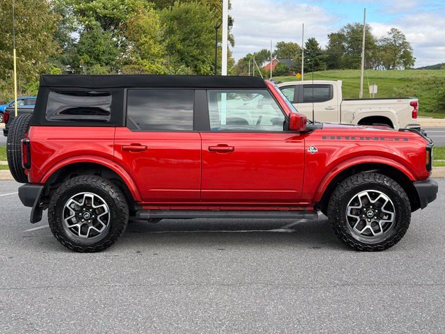 Used 2023 Ford Bronco Outer Banks AWD/4WD image 13