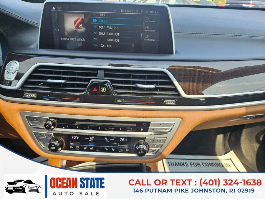 Used 2020 BMW 750i xDrive w/ Executive Package AWD/4WD image 21