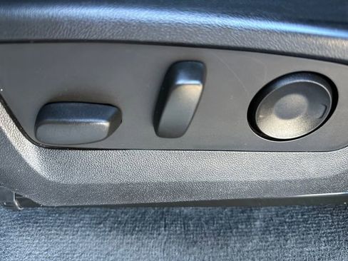 Used 2023 Chevrolet Colorado ZR2 w/ ZR2 Convenience Package III image 16