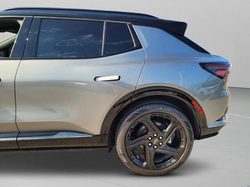 New 2025 Chevrolet Equinox EV RS image 21