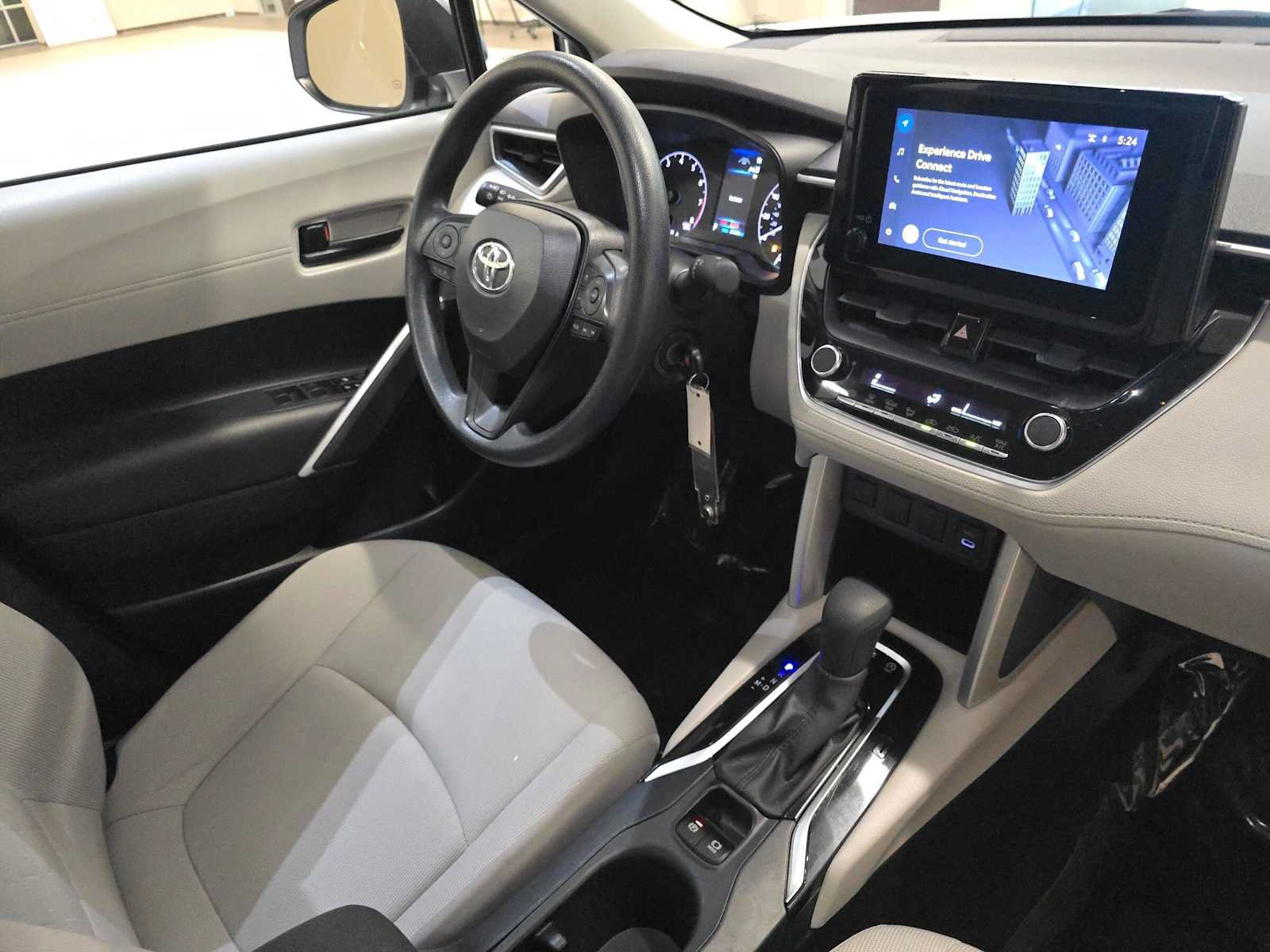 Certified 2024 Toyota Corolla Cross L AWD/4WD image 30
