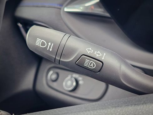 New 2026 Buick Envista Sport Touring w/ Convenience I Package FWD image 16