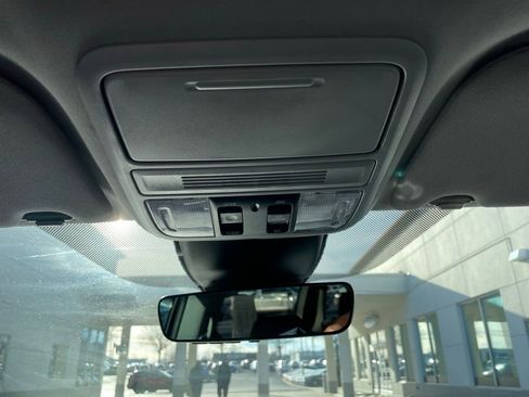 Certified 2024 Honda Odyssey EX-L image 16