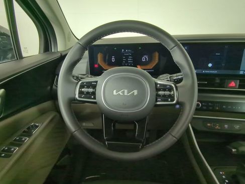 New 2026 Kia Carnival image 26