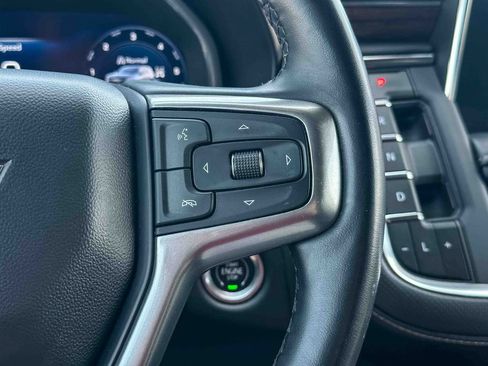 Used 2023 Chevrolet Suburban Premier AWD/4WD image 29