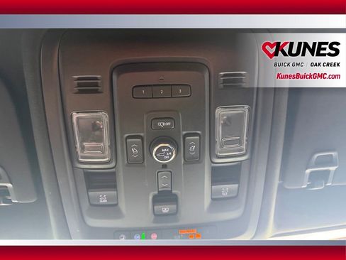Used 2021 GMC Yukon Denali w/ LPO, Illumination Package AWD/4WD image 26
