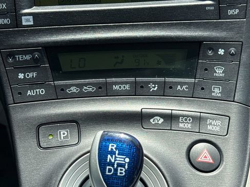 Used 2010 Toyota Prius Five FWD image 24