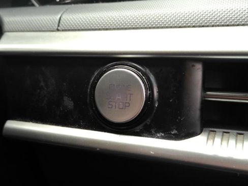 Used 2022 Kia K5 GT-Line FWD image 41