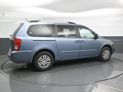 Used 2012 Kia Sedona LX
