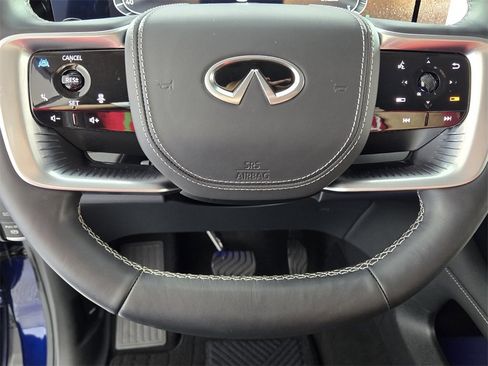 Used 2025 INFINITI QX80 Sensory image 25