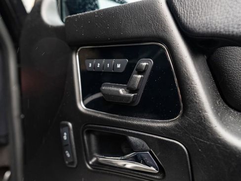 Used 2013 Mercedes-Benz G 550 image 16